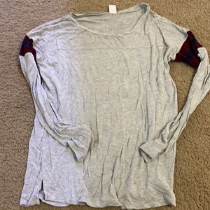 Grey long sleeve shirt